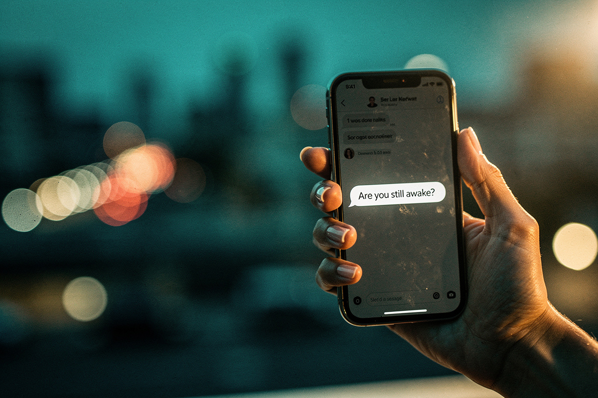 Les 3 SMS qui font craquer un homme instantanément
